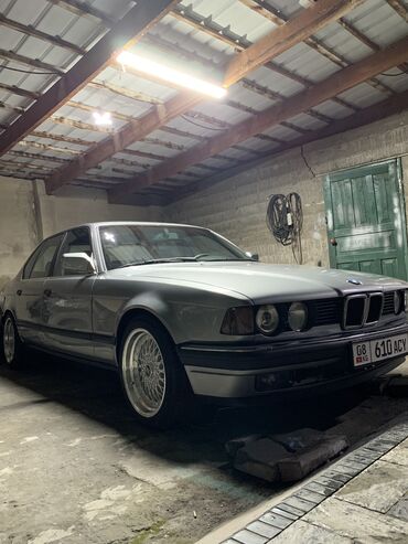 мотор 617: BMW 7 series: 1989 г., 3 л, Механика, Бензин, Седан