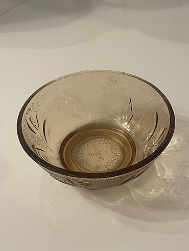 qedimi sufre: Qədimi qab Şüşə qab – bəzək relyefli, tüstü rəngli - Material: qalın — 1