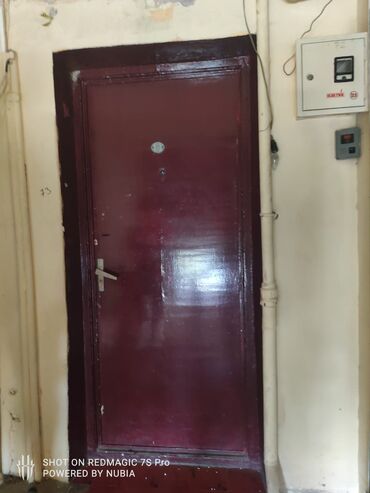 Фурнитура и комплектующие: Для квартиры Б/у Входная дверь With peephole, Без гарантии, Самовывоз
