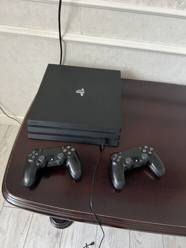 пс 3 про: PlayStation 4 про + 2 джойстика