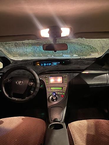 byd e6: Toyota Prius: 2013 г., 1.8 л, Автомат, Гибрид, Хэтчбэк — 4