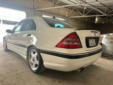 Mercedes-Benz: Mercedes-Benz C-Class: 2.3 l | 2005 il Sedan — 6