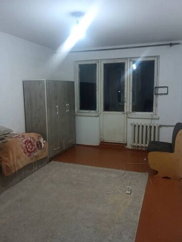 куплю двухкомнатную квартиру: 1 комната, 36 м², 104 серия, 5 этаж, Косметический ремонт