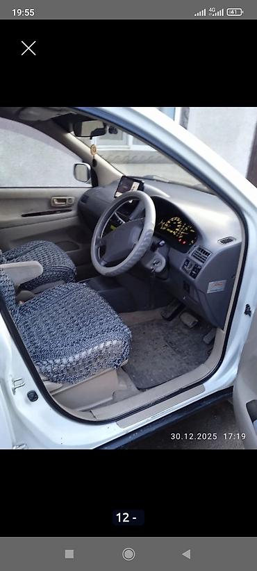 Toyota: Toyota Ipsum: 2001 г., 2 л, Автомат, Бензин, Минивэн — 12
