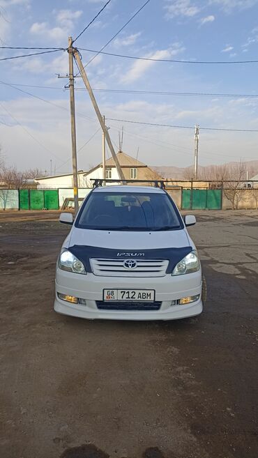 Toyota: Toyota Ipsum: 2002 г., 2.4 л, Автомат, Газ, Минивэн