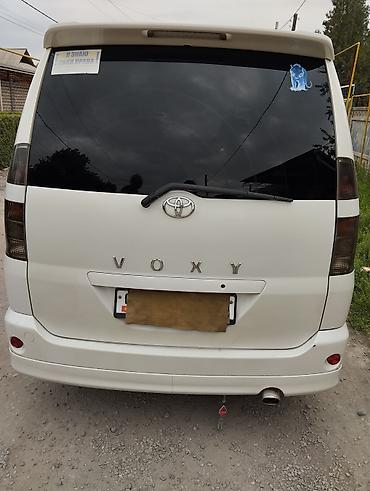neta u pro машина: Toyota Voxy: 2003 г. — 3