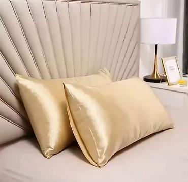 vitorog sofe: Saten jastučnice – luksuzne i glatke, za udoban i nežan san. 🛏️ — 4
