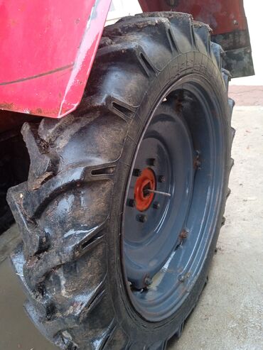 Другие тракторы: Трактор колесный с кабиной Основные характеристики: - Полный комплект — 3