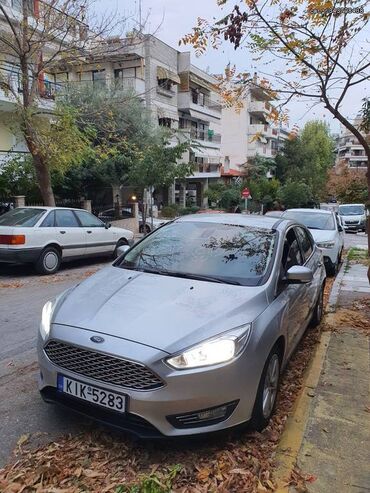 Ford Focus: 1 l. | 2015 έ. | 135000 km. Χάτσμπακ