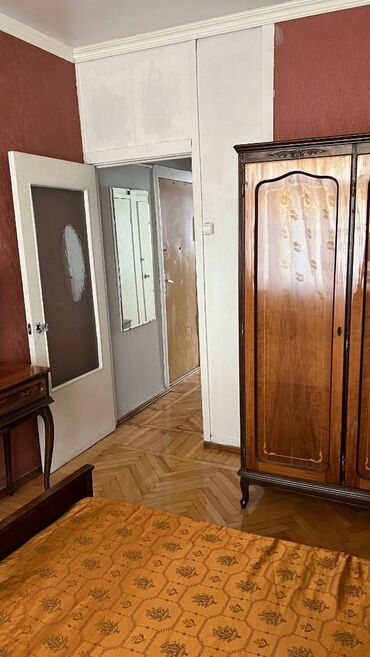 Uzunmüddətli kirayə mənzillər: Həzi aslanov metrosunu çıxışı,Grand marketin üstündə,9 mərtəbənin,6-cı — 8