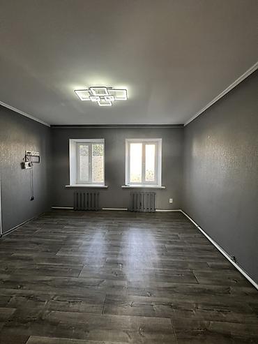 Үйлөрдү ижарага берүү: 65 м², 3 бөлмө, Киргизия 1, Үй-бүлөлүүлөргө — 1