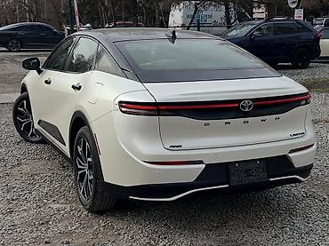 Toyota: Toyota Crown: 2023 г., 2.5 л, Гибрид, Кроссовер — 6