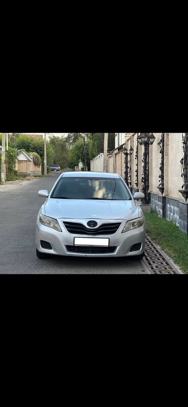 ист 2010: Toyota Camry: 2010 г., 2.5 л, Автомат, Бензин, Седан