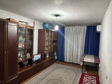 советская бокомбаева: 3 комнаты, 58 м², 104 серия, 4 этаж, Старый ремонт