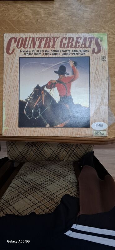 Vinil ploče: Vinil ploče – kolekcija 1) Pretenders – The Singles (kompilacija) - — 7