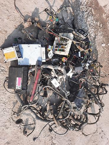 Щитки приборов: Щиток приборов Ford 2004 г., Оригинал — 1