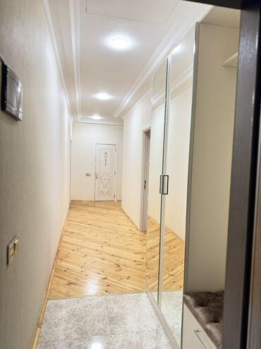 Qonaq otağı dəstləri: Satılır: Tam mebellı və zövqlə dizayn olunmuş mənzil interyeri - — 11