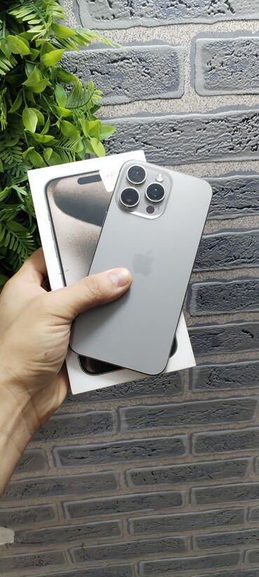 simsiz rabitə: IPhone 15 Pro Max, 256 GB, Natural Titanium, Zəmanət, Kredit, Simsiz şarj