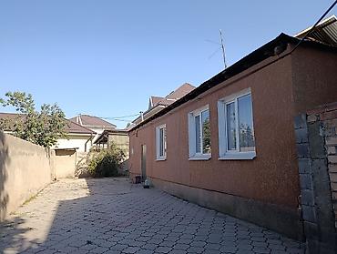 один владелиц: Дом с двором и отдельным въездом через распашные ворота. Щлакоблок — 8
