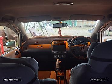 Унаа сатуу: Honda Fit: 2002 г., 1.3 л, Бензин, Хетчбек — 6