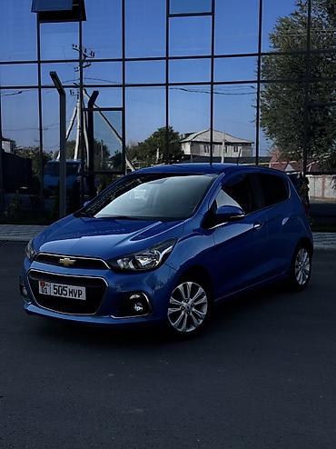 Chevrolet Spark: 2017 г., 1 л, Вариатор, Бензин, Хэтчбэк