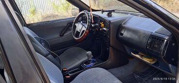 пассат б5 плюс: Volkswagen Passat B3 универсал, темный цвет кузова. Просторный салон с