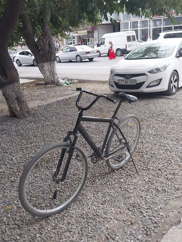 velosiped nağd: 1 dene ramada svarka var bir de arxa topu dağlıb baska prablem yoxdur