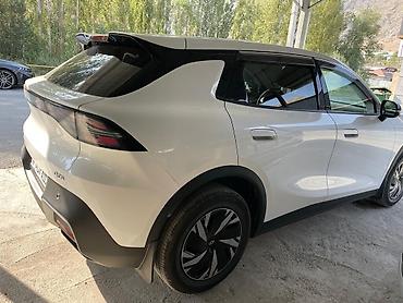 Changan: Changan Qiyuan Q05: 2026 г., Электромобиль, Кроссовер — 4