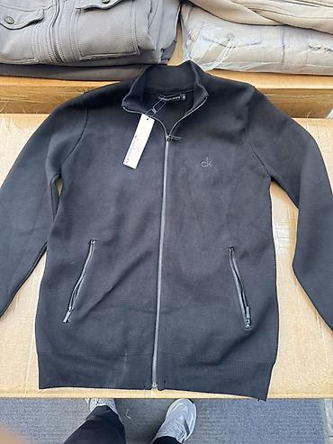 tommy mall: Мужская куртка-джемпер Calvin Klein на молнии - Модель: легкая — 3