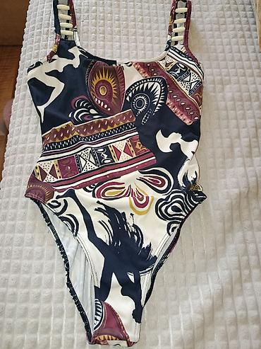 pull and bear turkey: Desigual jednodelni ženski kupaći kostim sa atraktivnim etno/tribal — 1