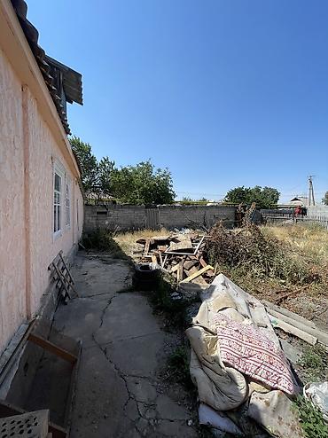 Кыймылсыз мүлк: СРОЧНО ПРОДАЁТСЯ ДОМ В КАРА-БАЛТЕ Район Почтового, ул. Кирова Дом 60 — 10