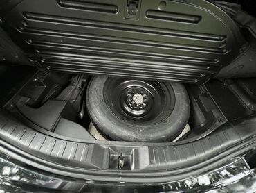 Toyota: Toyota RAV4: 2018 г., 2.5 л, Автомат, Бензин — 12