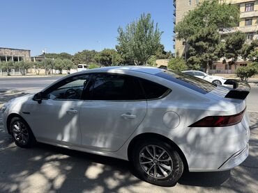 bmw 5 купить бу: BYD : 1.5 l | 2024 il 16000 km Sedan