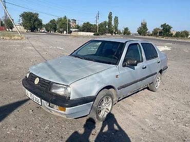 Транспорт: Volkswagen Vento: 1995 г., 1.8 л, Механика, Бензин, Седан — 5