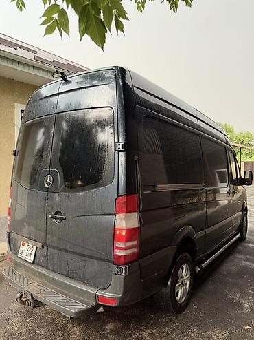 вольва 940: Mercedes-Benz Sprinter (средний база, высокий кузов), темно‑серый. 3 — 4
