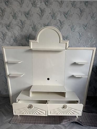 divar ref: Ağ rəngli TV stendi və divar paneli dəsti - Korpus: MDF/laminat ağ — 1