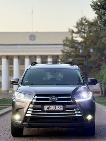 Toyota: Toyota Highlander: 2019 г., 3.5 л, Вариатор, Гибрид, Кроссовер