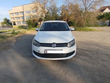 Volkswagen: Volkswagen Polo: 2013 г., 1.6 л, Механика, Бензин, Седан