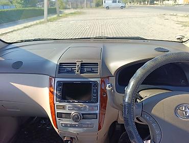 юто кун: Toyota Ipsum: 2004 г., 2.4 л, Автомат, Бензин, Минивэн — 5