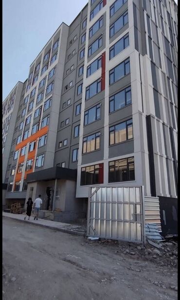 срочно продаётся 1 комнатная квартира в районе ошского рынка по улице кенсуйская: 1 комната, 48 м², Элитка, 6 этаж, ПСО (под самоотделку)