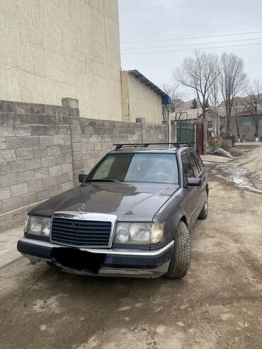 аутбек машина: Mercedes-Benz W124: 1993 г., 2 л, Механика, Бензин, Универсал