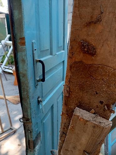 петли для мебели: Деревянная входная/межкомнатная дверь с обивкой дерматином — 3
