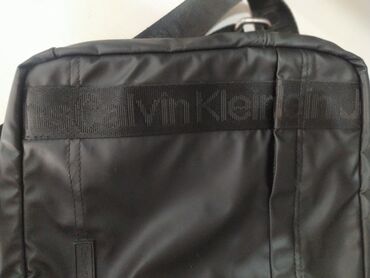 медицинская сумка: Продаю барсетку Calvin Klein торг уместен
