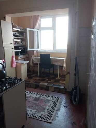 Uzunmüddətli kirayə mənzillər: Qaraçuxur qəsəbəsində 146 nömrəli tam orta məktəbin yaxınlığında — 6