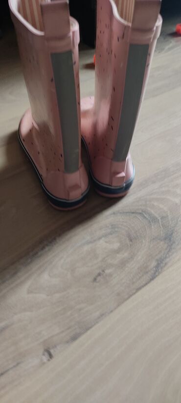 резиновая обувь: Сапоги резиновые детские. Фирма Tchibo. Качество отличное.Производство