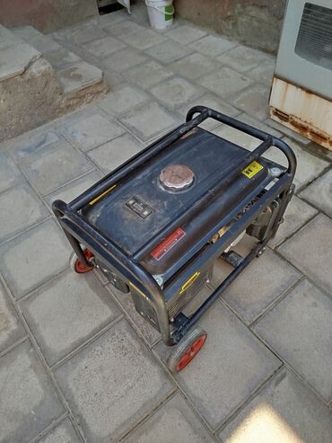 Generatorlar: Benzin Generator Zəmanətsiz, Kredit yoxdur