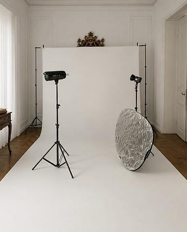 cəkiliş: Fotostudiya biznes olaraq satılır. İçərişəhər metrosunan 2 3 dəqiqəlik — 9