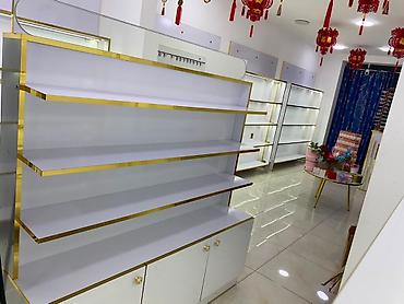 Mağaza vitrin dəsti – LED işıqlı divar rəfləri və mərkəz stendi - — 8