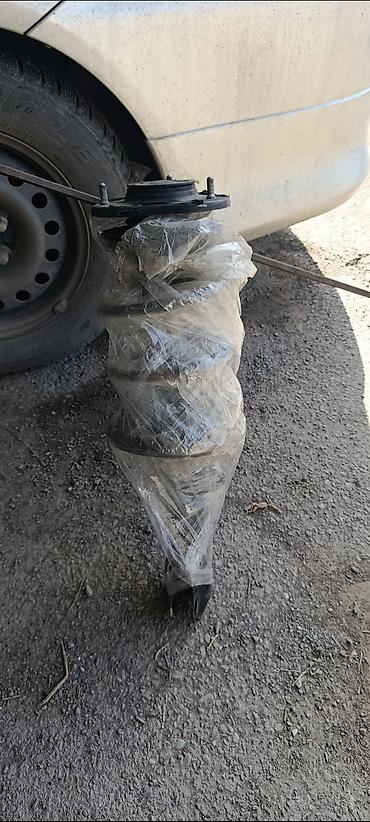 Амортизаторы, пневмобаллоны: Передний амортизатор Toyota Б/у, Оригинал, Япония — 5