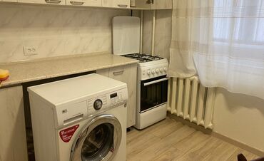 Продажа квартир: 2 комнаты, 55 м², 106 серия, 1 этаж, Евроремонт